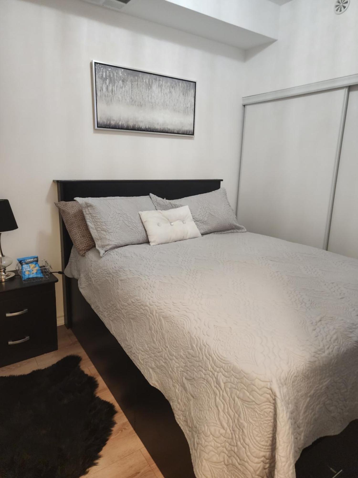 דירות טורונטו Beautiful Townhouse Near Yorkdale Mall, Wilson Subway מראה חיצוני תמונה