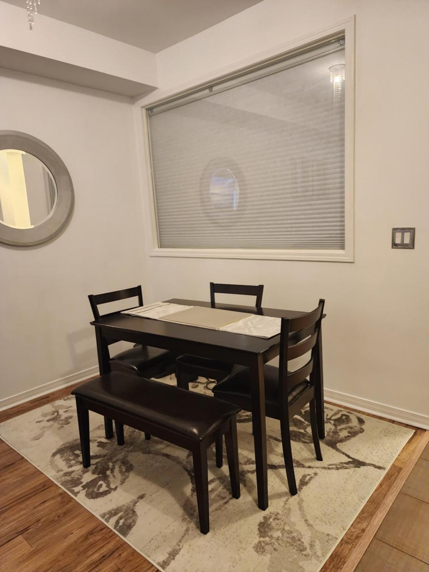 דירות טורונטו Beautiful Townhouse Near Yorkdale Mall, Wilson Subway מראה חיצוני תמונה